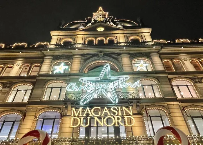 The Heart Of Copenhagen-queen's Neighbor