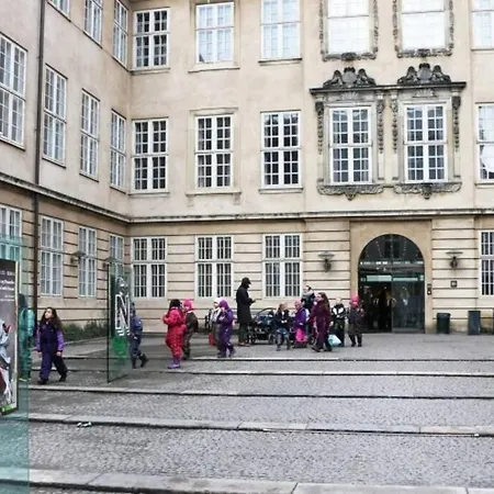 The Heart Of Copenhagen-queen's Neighbor Appartement