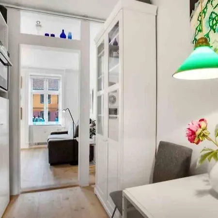 The Heart Of Copenhagen-queen's Neighbor Appartement